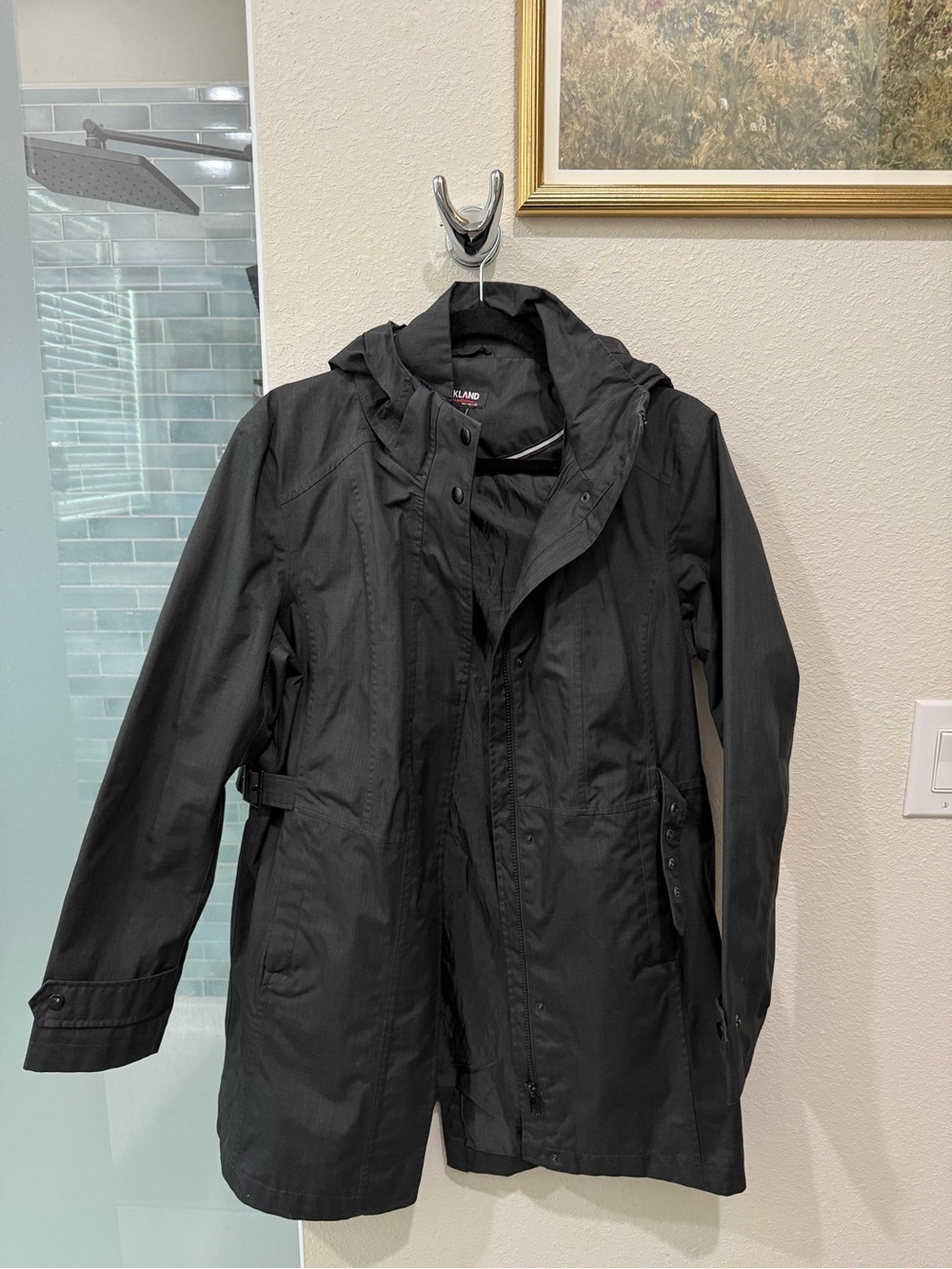 Women’s Black Hooded Rain Jacket - Kirkland Signature Medium